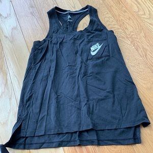 Black Nike workout tank